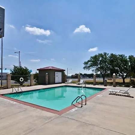 Best Western Snyder Inn 